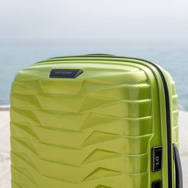 Vali Samsonite Proxis Màu Xanh chuối  Roxkin™ – Vật liệu độc quyền mang đến độ bền vượt trội
