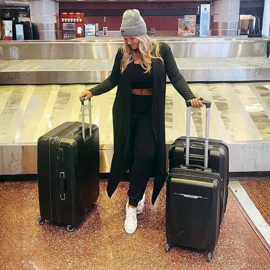 Bạn hoàn toàn yên tâm với bộ Vali Samsonite Winfield 3 DLX trong các chuyến đi dài