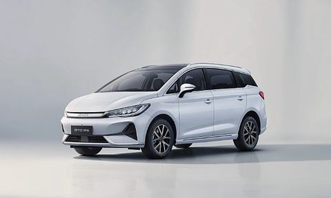 YẾU TỐ THỰC DỤNG TRÊN XE ĐIỆN BYD M6