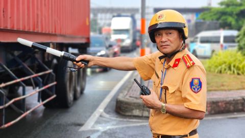 TP.HCM CÔNG BỐ 36 LỘ TRÌNH TRÁNH KẸT XE DỊP TẾT BÍNH NGỌ: NGƯỜI DÂN LƯU Ý