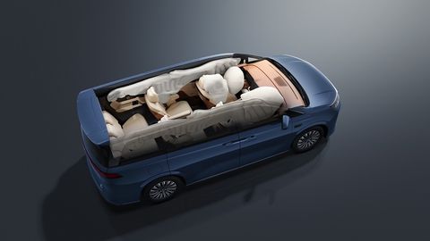 BYD TUNG XE ĐA DỤNG CỠ LỚN M9 VỚI NHIỀU TRANG BỊ THÔNG MINH