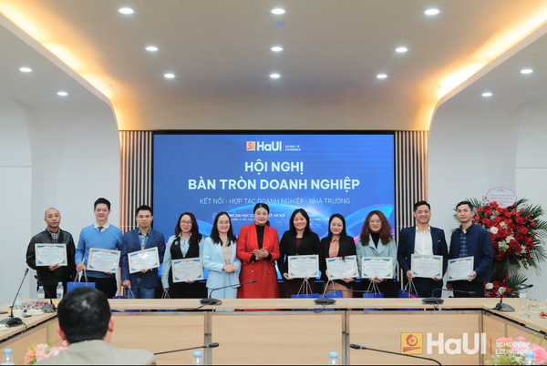 TIẾN LỢI GROUP THAM GIA HỘI NGHỊ BÀN TRÒN DOANH NGHIỆP CỦA TRƯỜNG KINH TẾ ĐẠI HỌC CÔNG NGHIỆP HÀ NỘI