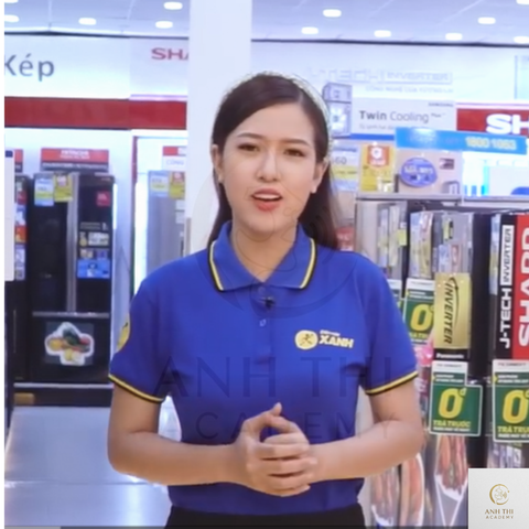 Em đã kiểm soát được tốc độ nói và hơi thở khi học cùng MC Anh Thi
