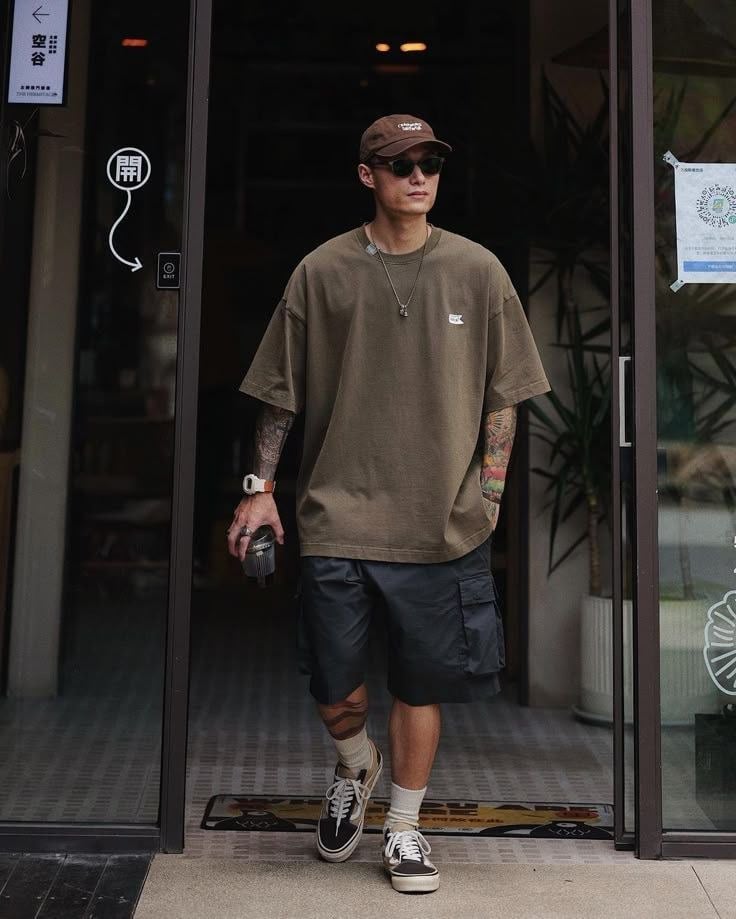 Outfit street style phù hợp bối cảnh thường ngày