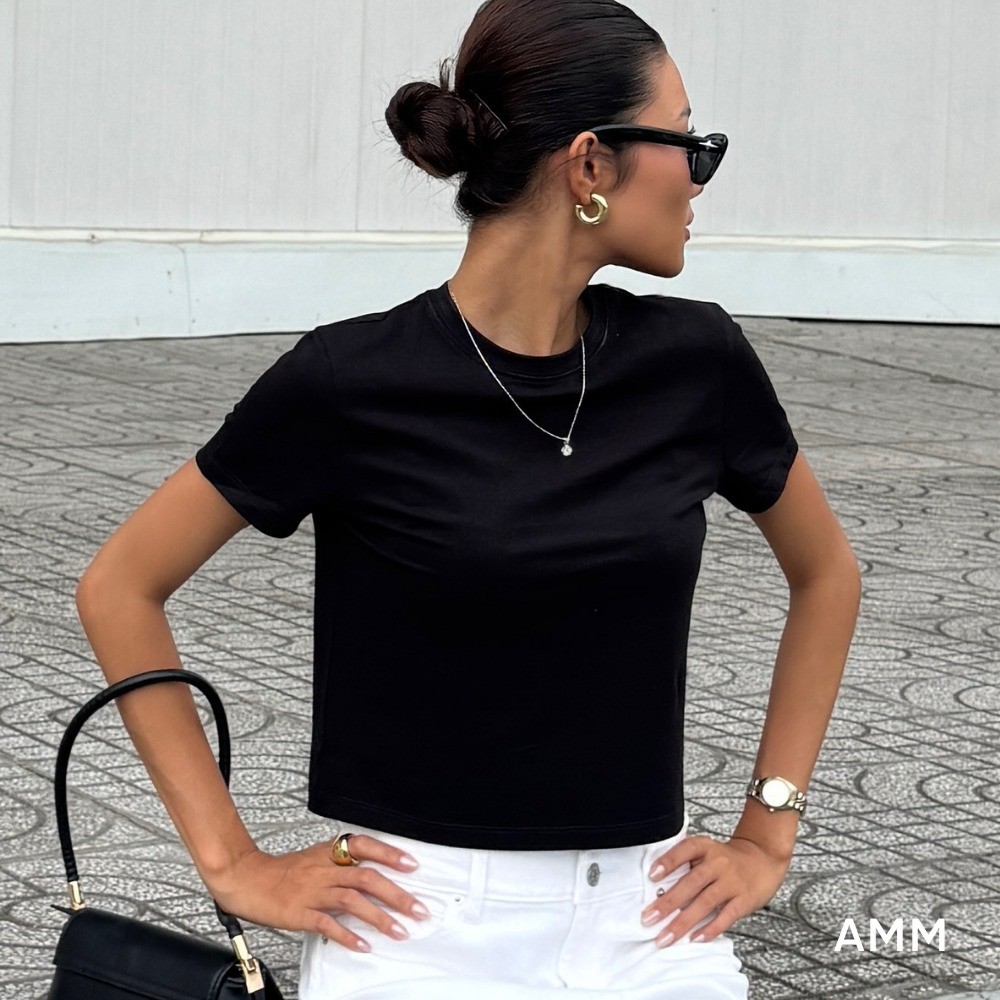 𝑯𝒐𝒘 𝒊𝒕 𝒍𝒐𝒐𝒌𝒔 𝒐𝒇𝒇 𝒕𝒉𝒆 𝒓𝒂𝒄𝒌