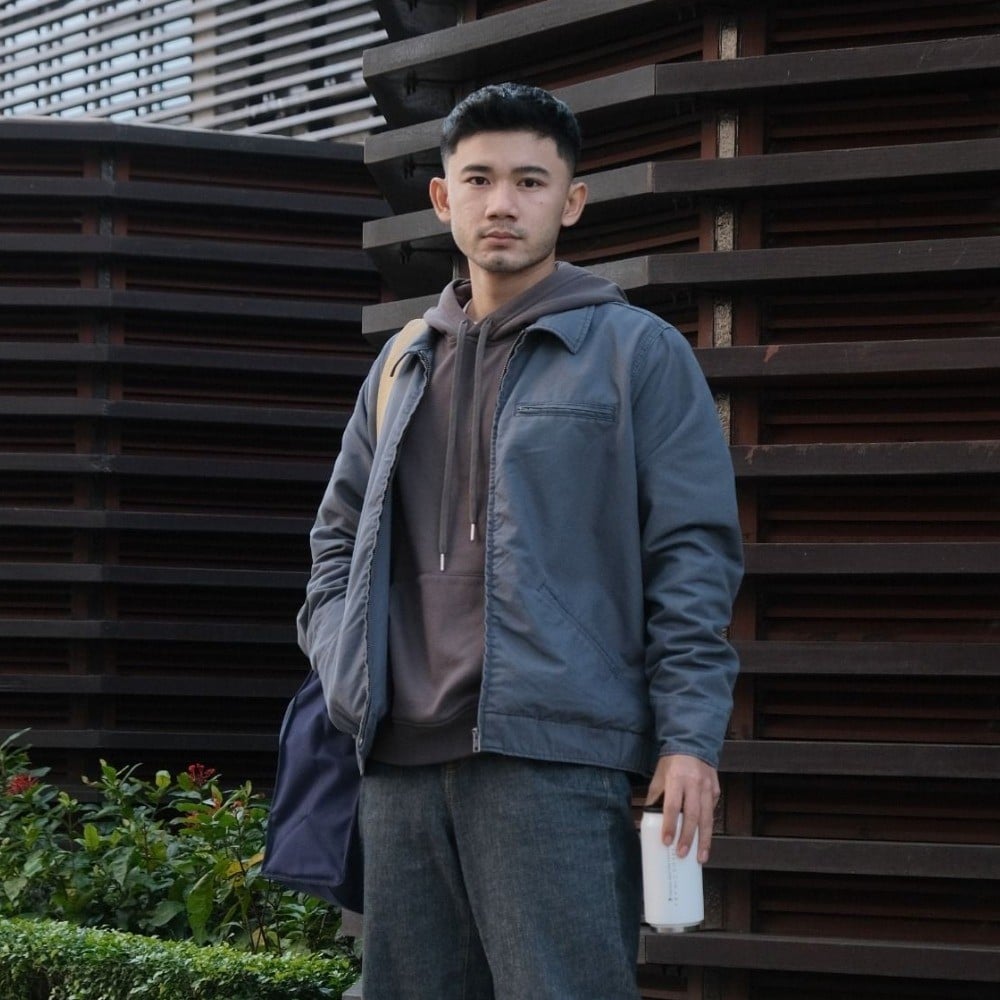 𝐀 𝐌𝐨𝐝𝐞𝐫𝐧 𝐄𝐬𝐬𝐞𝐧𝐭𝐢𝐚𝐥 𝐟𝐨𝐫 𝐄𝐯𝐞𝐫𝐲 𝐃𝐚𝐲.