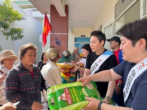 [2025.12.01] 구호로 이어가는 따뜻한 ‘한-베 화합’의 다리