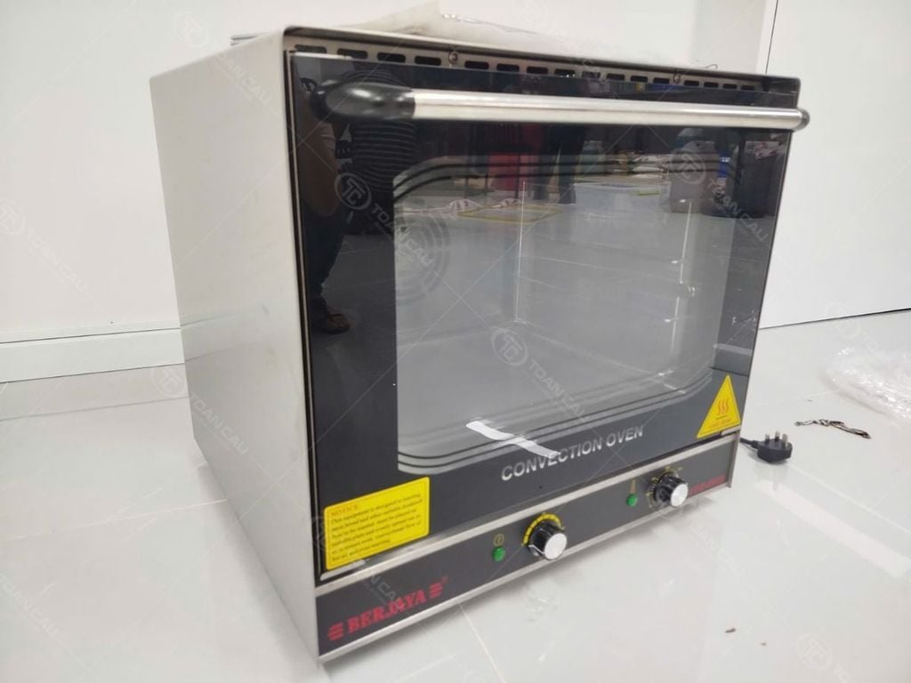 ảnh thực tế lò nướng đối lưu BERJAYA BJY-E-CO28 mặt trái