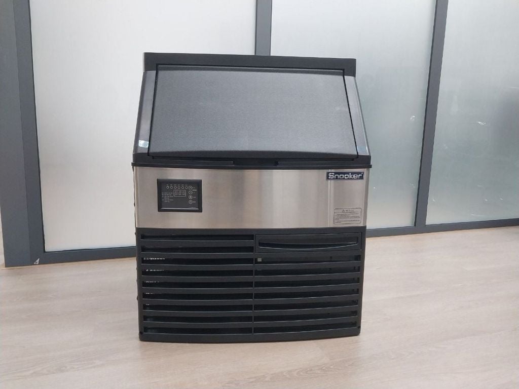 ảnh thực tế máy làm đá viên Snooker SK-280P