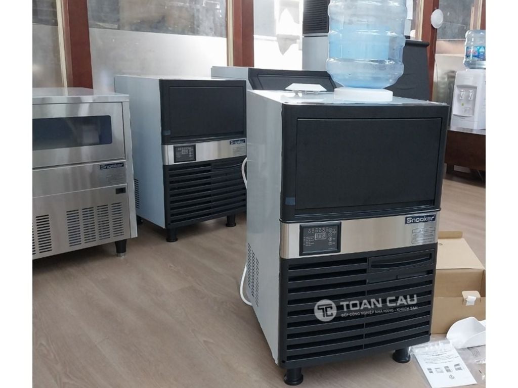 ảnh thực tế máy làm đá viên Snooker SK-80PT