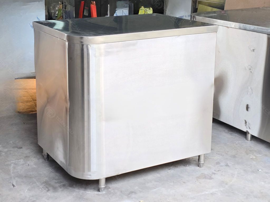Hình ảnh thực tế của Bàn quầy để lò vi sóng tại xưởng sản xuất