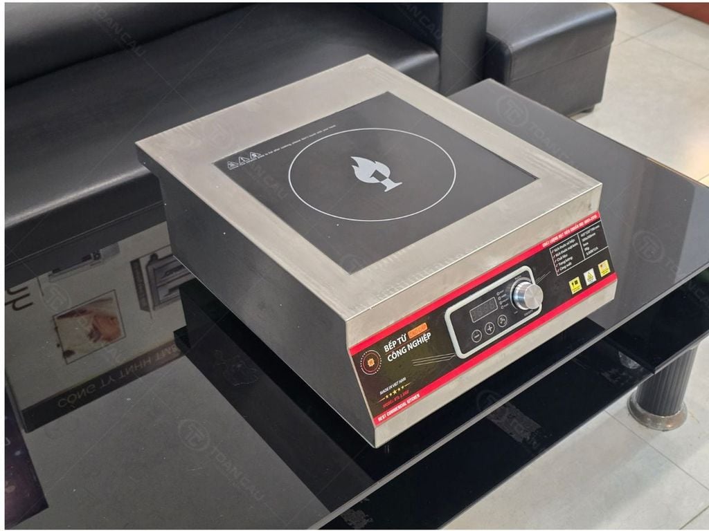 Bếp từ 3,5KW mặt phẳng góc nhìn bên trái