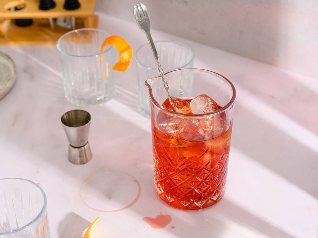 cách pha Negroni chuẩn bartender
