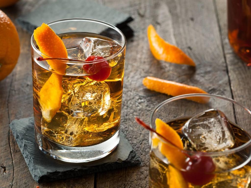đá viên trong Old fashioned