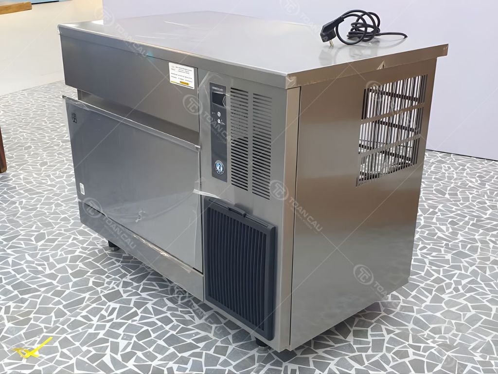 hình ảnh thực tế máy làm đá viên Hoshizaki IM-100CNE góc nghiêng