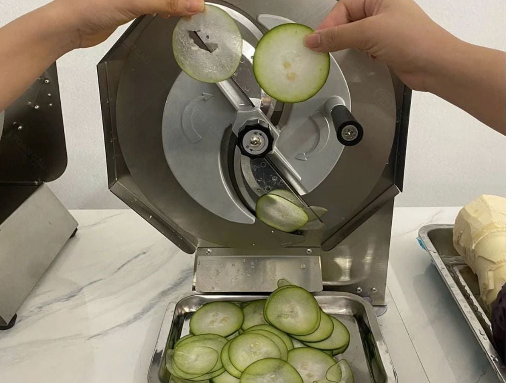 Máy thái lát rau củ quả