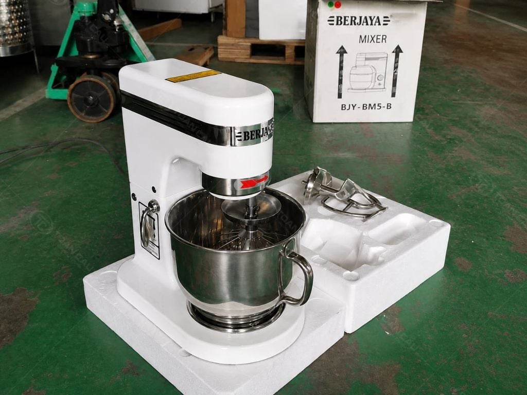 Máy trộn bột Berjaya 5 Lít có lồng BJY-BM5N-B góc nghiêng