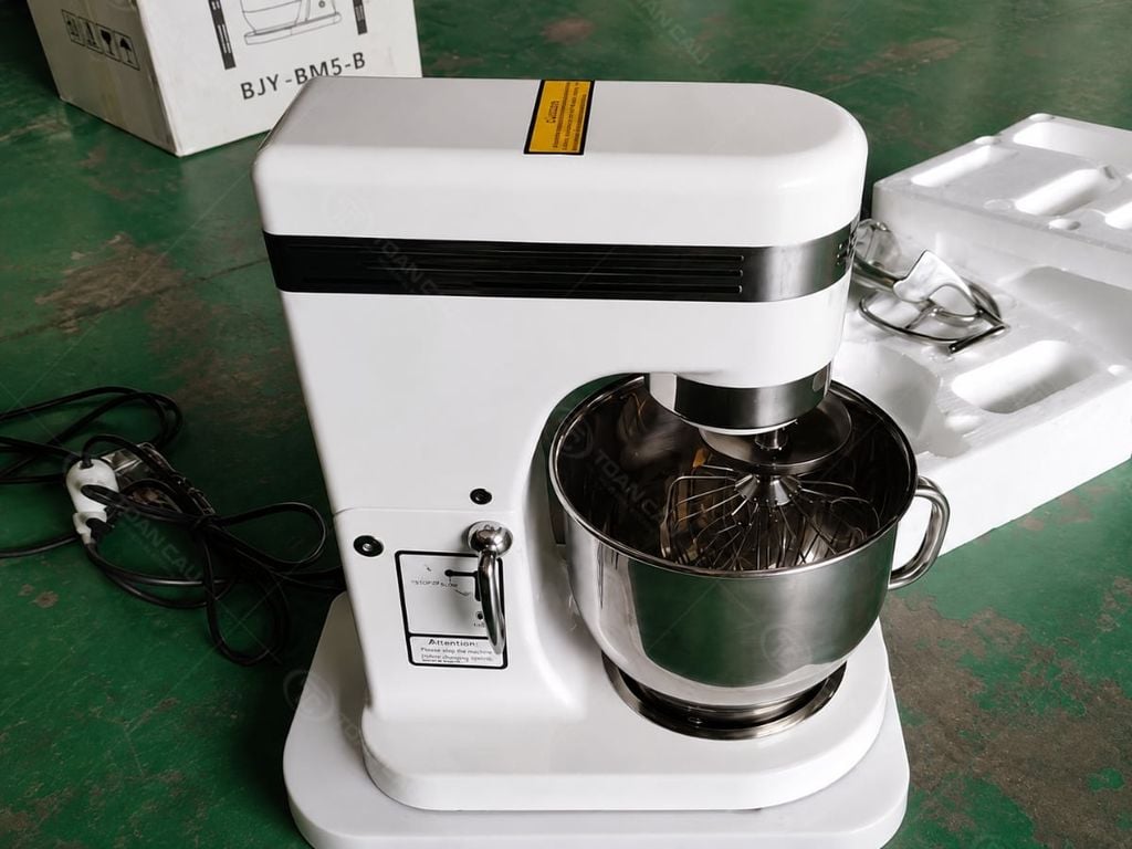 Máy trộn bột Berjaya 5 Lít có lồng BJY-BM5N-B ngang trái
