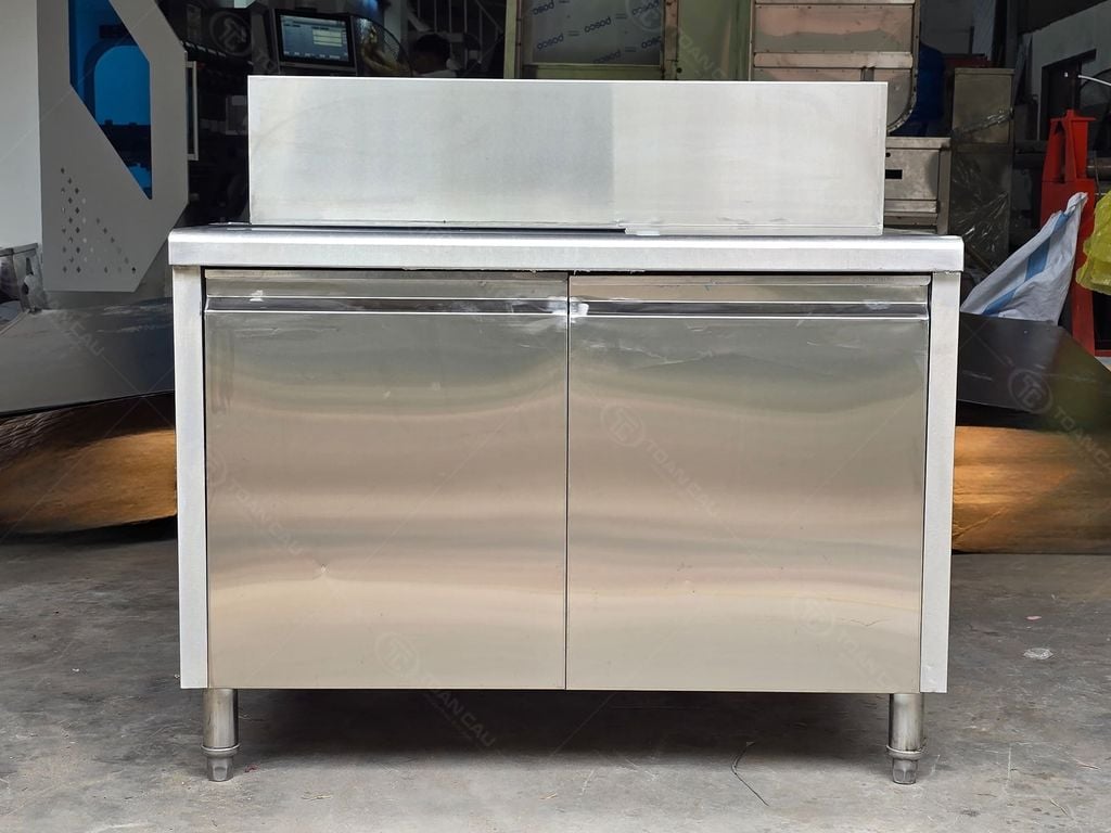 Quầy tủ inox 304 1m1