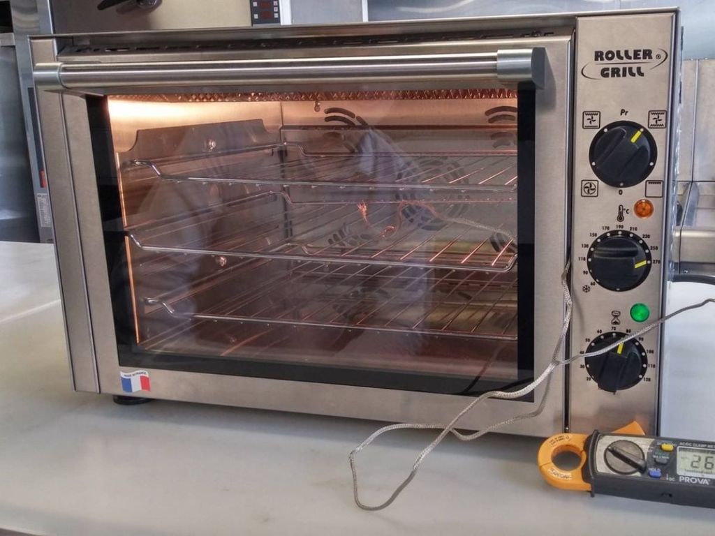 thực tế lò nướng đối lưu lò nướng đối lưu Roller Grill FC380-TQ