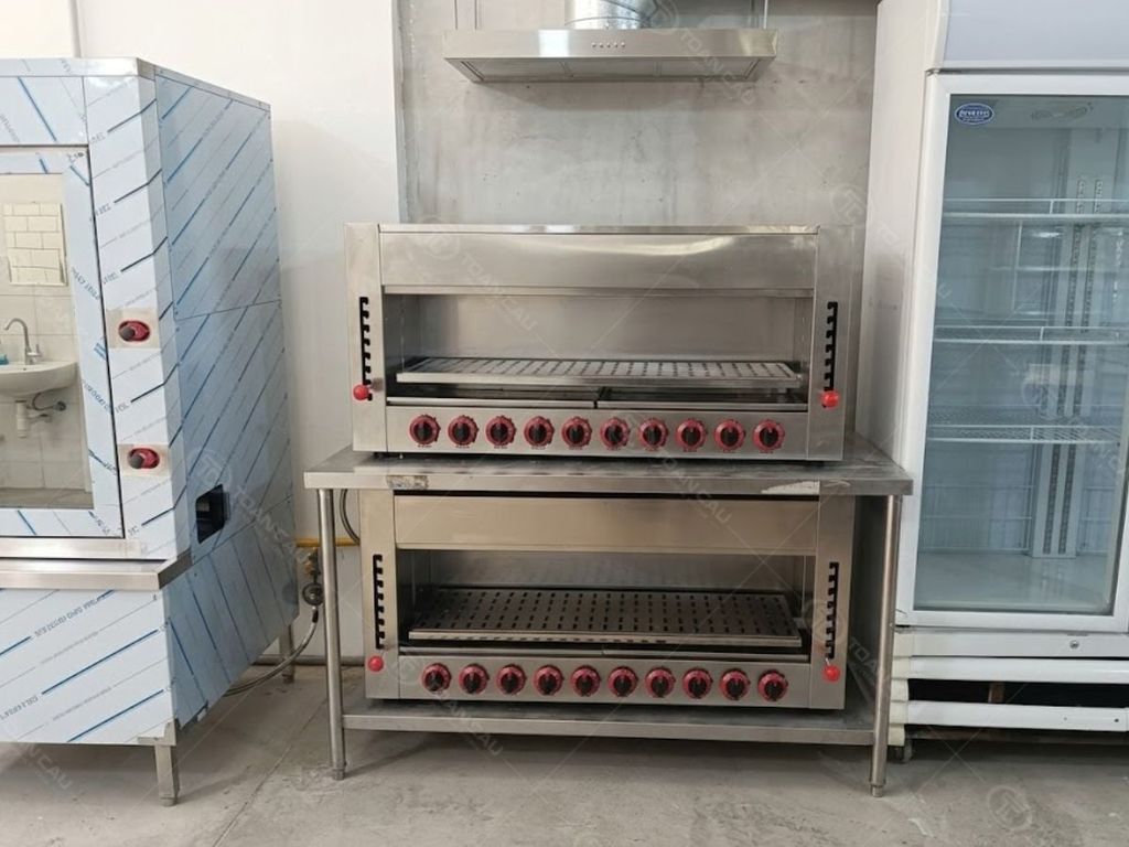 Lò nướng Salamander 8 họng và 10 họng được Bếp Toàn Cầu lắp đặt cho khách hàng