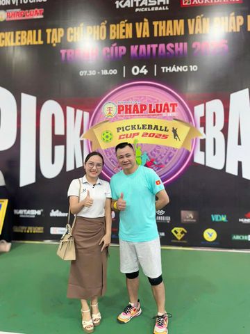 Bà Nguyễn Minh Thu – Đại diện Hermod check-in cùng dàn nghệ sĩ, nhà báo, diễn viên nổi tiếng