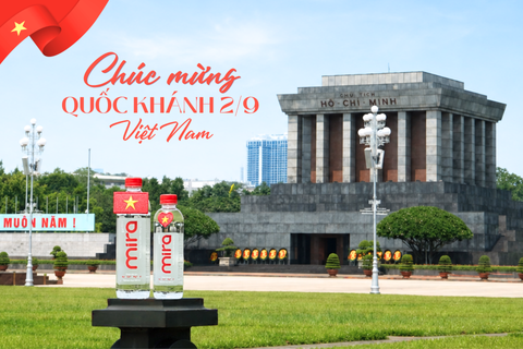 Sắc đỏ tự hào của nước ion kiềm Mira giữa lòng Hà Nội