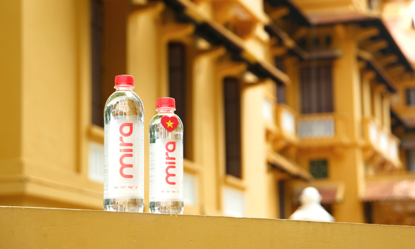 Nước ion kiềm Mira hòa chung sắc đỏ nhân dịp Lễ Quốc Khánh