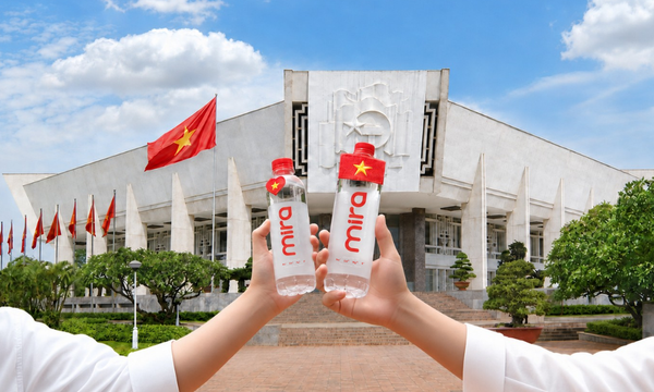 Nước ion kiềm Mira hòa chung sắc đỏ nhân dịp Lễ Quốc Khánh