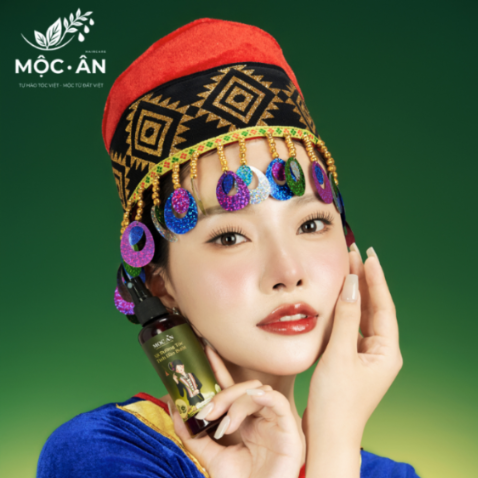 Không Chỉ Gội & Xả: Cách Bảo Vệ Tóc Toàn Diện Với Xịt Tinh Dầu Bưởi Mộc Ân Haircare