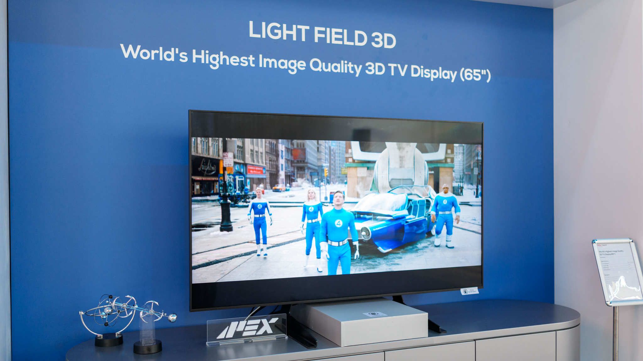 TCL trình diễn TV 3D không kính và màn hình 32 inch 8K tại IFA 2026