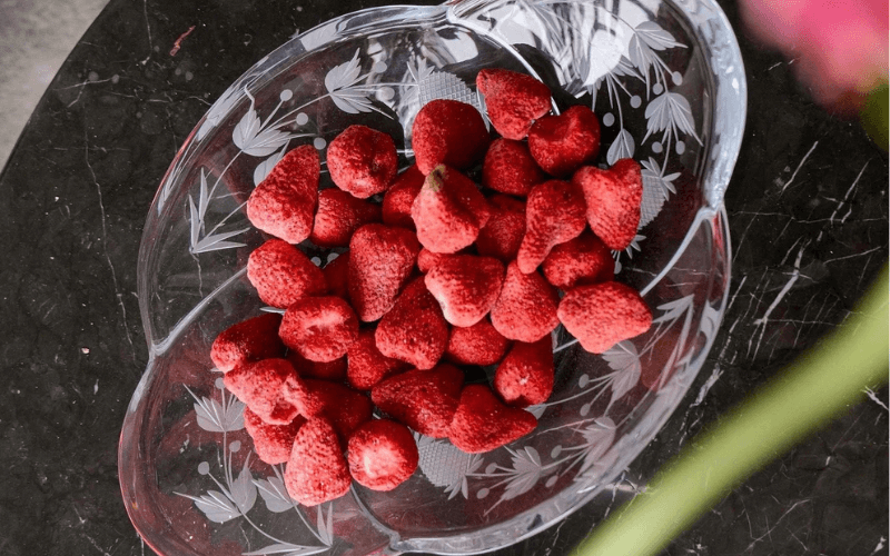 Đĩa 4 múi mài dâu 33cm Crystal Bohemia