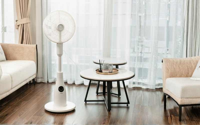 Quạt cây phun sương tạo ẩm cao cấp Joelyns màu trắng