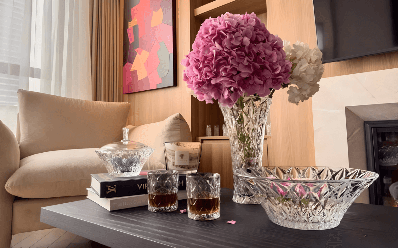 Lọ hoa Memphis trắng 30.5cm Crystal Bohemia