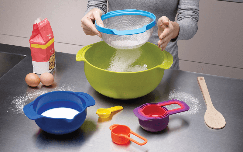 Bộ dụng cụ làm bánh 9 món Joseph Joseph Nest Plus