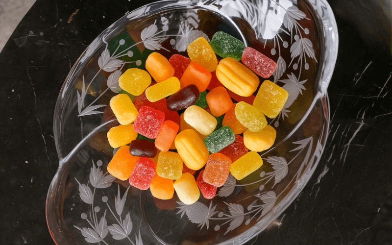 Đĩa 4 múi mài dâu 33cm Crystal Bohemia