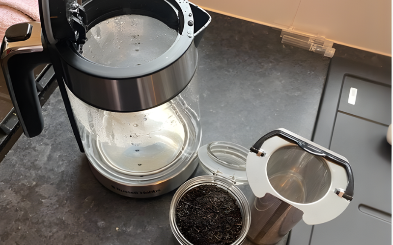 Ấm siêu tốc pha trà 2in1 Russell Hobbs 26200-70 1,7L màu đen