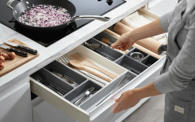 Bộ 10 khay chia ngăn kéo đựng đồ Joseph Joseph Blox chân chống trơn