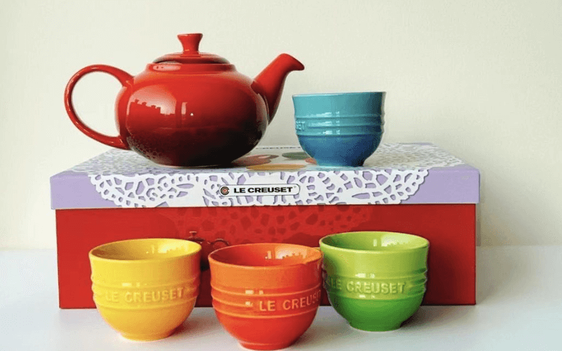 Bộ ấm chén cầu vồng 5 món Le Creuset
