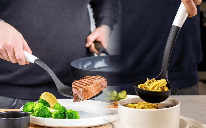 Xẻng lật có rãnh KitchenAid KCG002