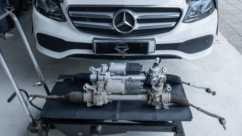 VÌ SAO NÊN THAY THẾ PHỤ TÙNG Ô TÔ THAY VÌ SỬA CHỮA?