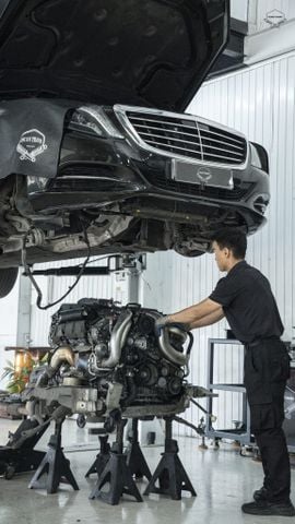 Thủy Kích Xe Đức Mùa Mưa: Đừng Để Một Lần Đề Máy Khiến Bạn Mất Hàng Trăm Triệu Đồng