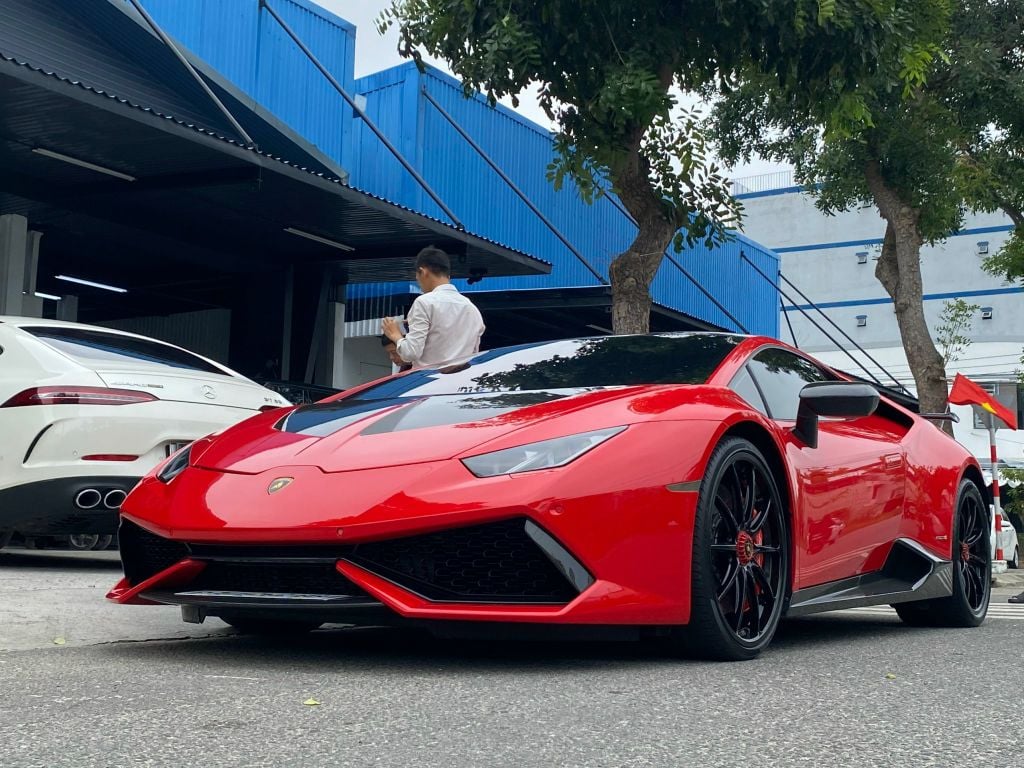 BÍ QUYẾT GIỮ GÌN XE Ô TÔ LUÔN NHƯ MỚI KHI ĐỖ NGOÀI TRỜI