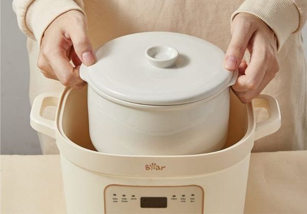 Cách Vệ Sinh Và Bảo Quản Nồi Nấu Chậm Bear Để Bền Như Mới