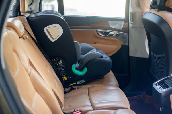 Công nghệ 3 điểm neo + chân chống - An toàn trong 3 giây