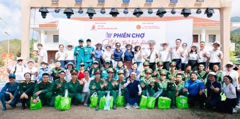 SAIGON CO.OP TỔ CHỨC “PHIÊN CHỢ NGHĨA TÌNH BIỂN ĐẢO” TẠI CÔN ĐẢO