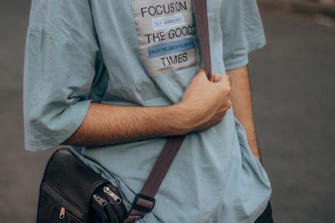 TÚI NAM CHÍNH HÃNG CHENNYBAG – PHONG CÁCH & TIỆN DỤNG CHO PHÁI MẠNH