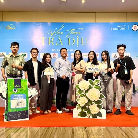 TRẢI NGHIỆM WORKSHOP ĐẶC SẮC TẠI HOA THƠM TRÀ DỊU GIẢI PHÁP F&B 2025 CÙNG LOTUS.HFC