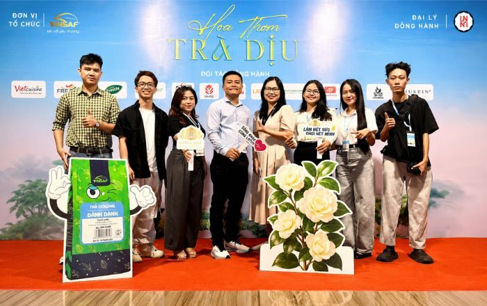 TRẢI NGHIỆM WORKSHOP ĐẶC SẮC TẠI HOA THƠM TRÀ DỊU GIẢI PHÁP F&B 2025 CÙNG LOTUS.HFC
