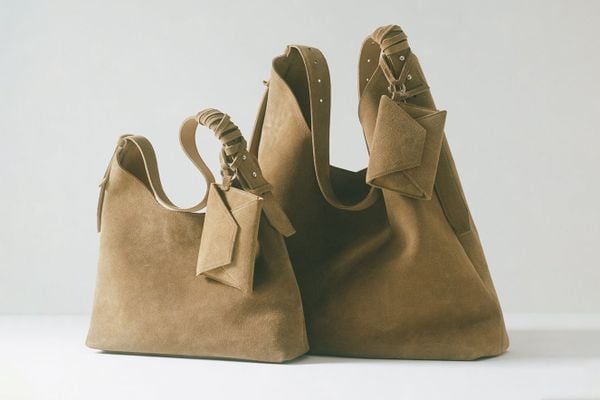 SUEDE CARING